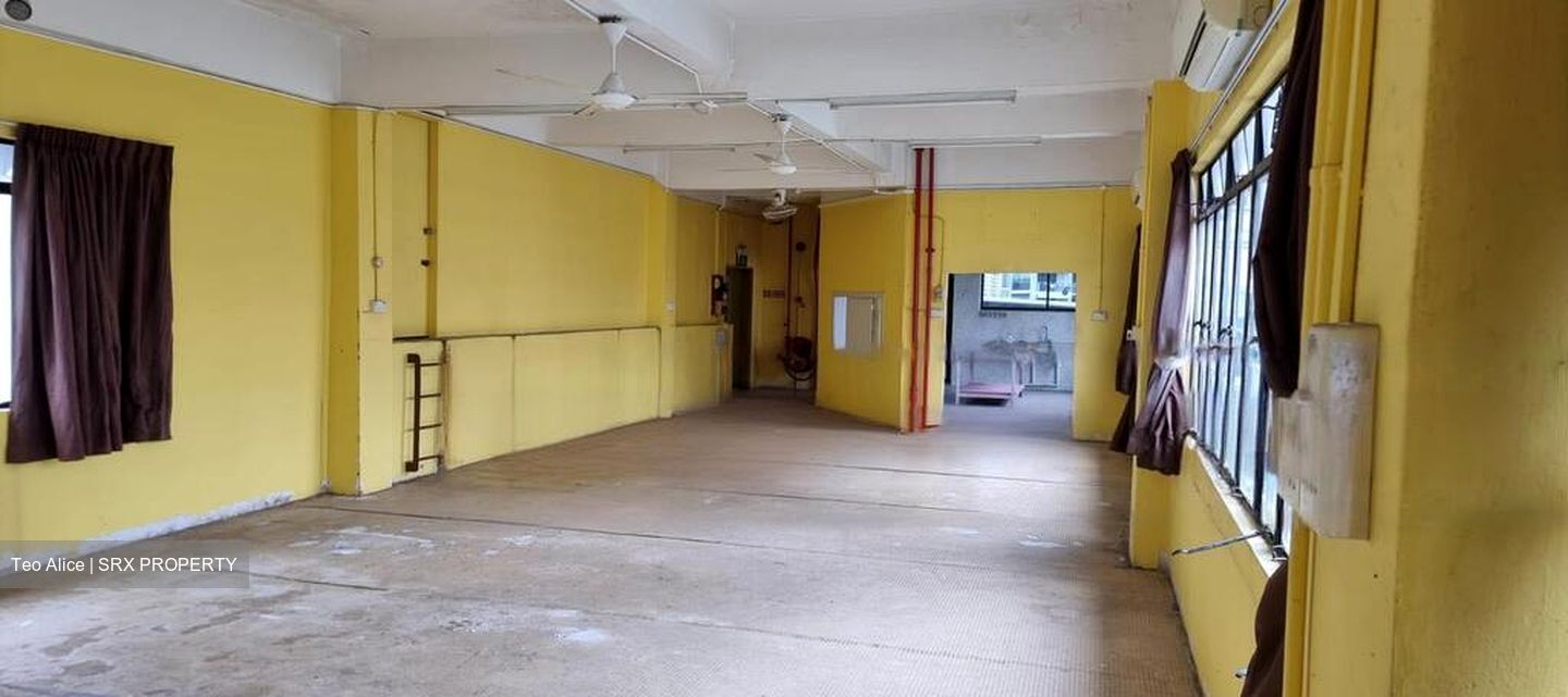 Golden Wall Flatted Factory (D12), Factory #461688321